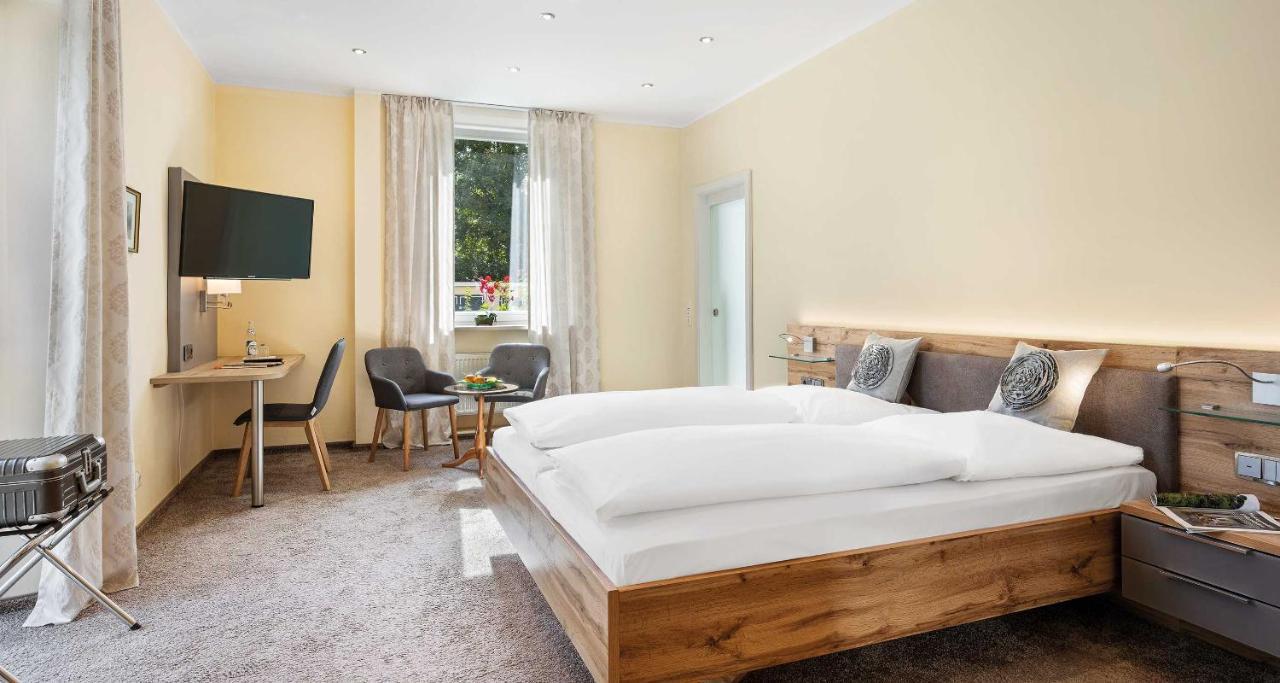 Hotel Liebl Plattling Buitenkant foto